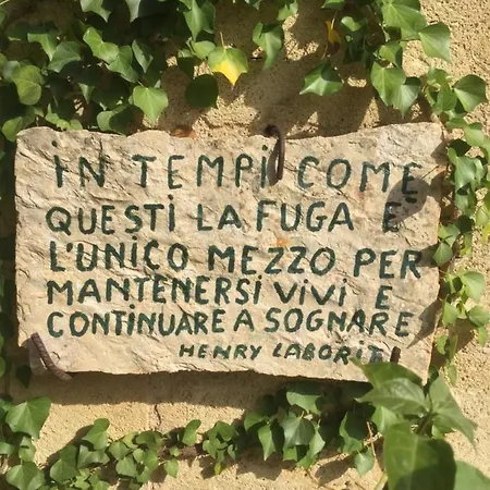 La Pajara De La Urpe Specchia